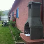 Casa vacanze Your Pink House With Blue Shutters Ore (Haute-Garonne)