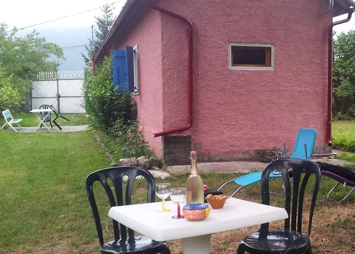 Your Pink House With Blue Shutters Nyaraló *